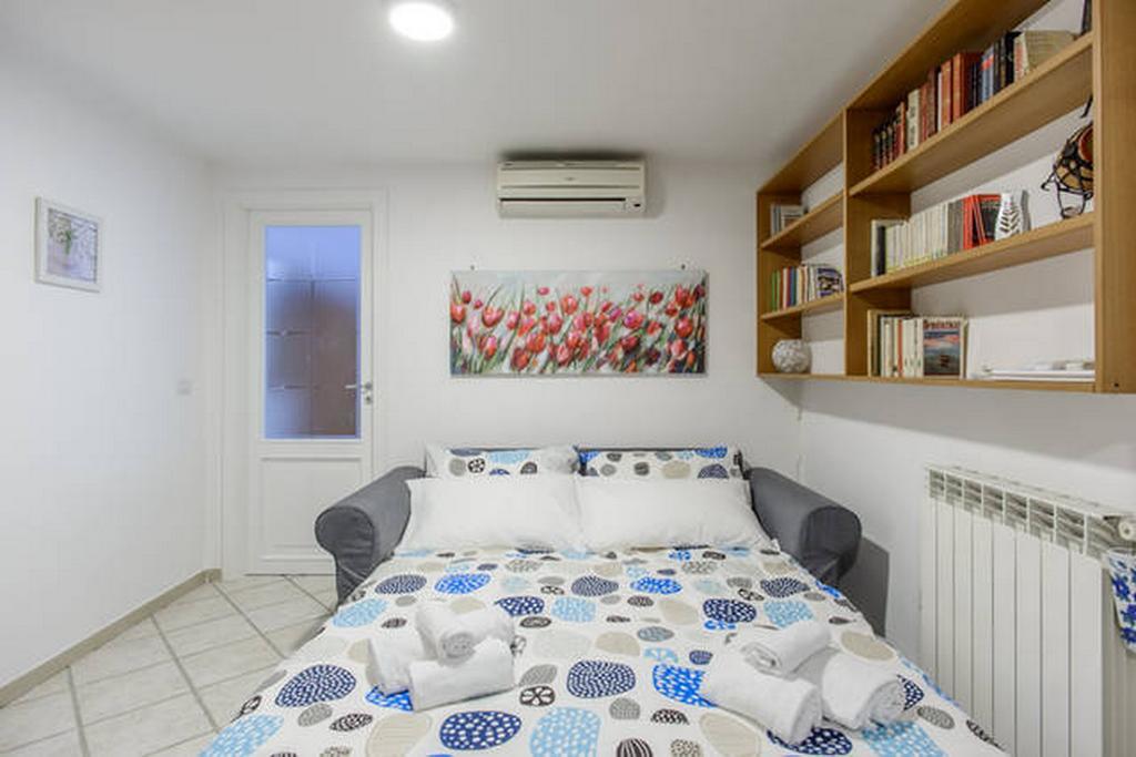 Casa San Marcellino Apartment เนเปิลส์ ภายนอก รูปภาพ